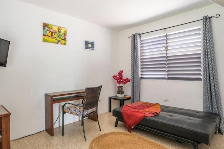 Ancella'S Garden Apartment-Beach-5Min Drive, 1 Hr Montego Bay, 25 Mins Ocho Rios, Continental Breakfast Runaway Bay Extérieur photo